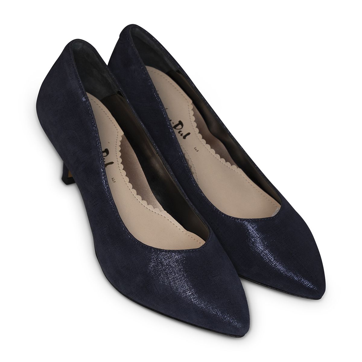 Van dal black court shoes deals