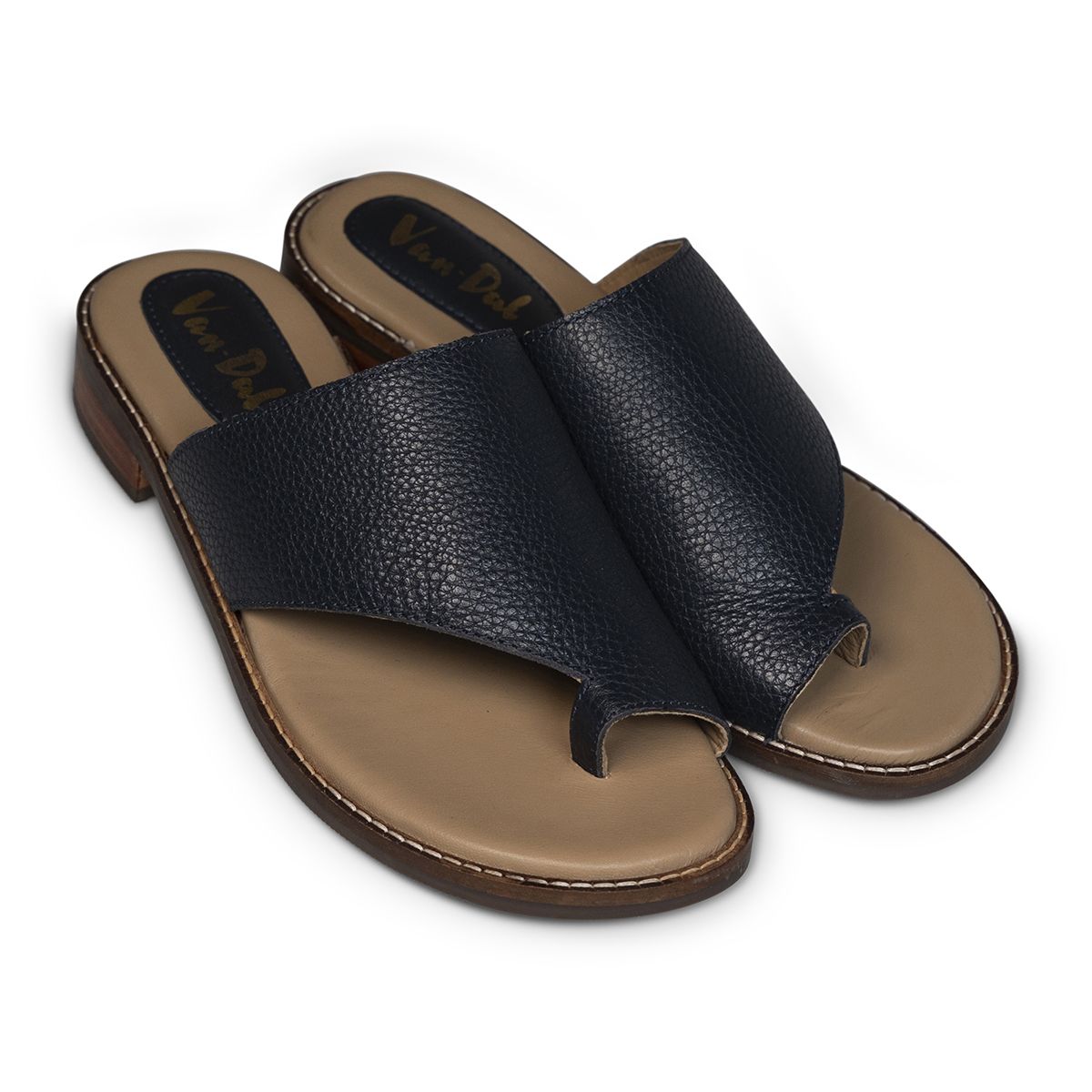 Van dal sales slippers