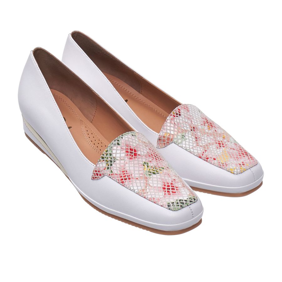 Verona III - Tropical Flower Print / White