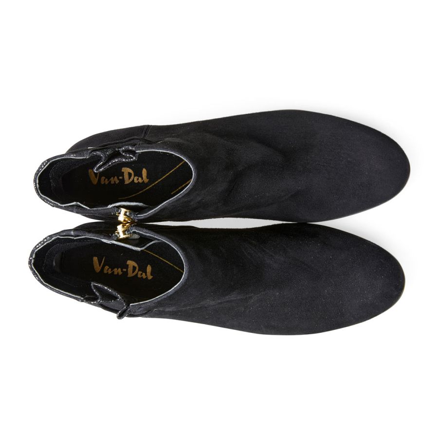 Elvin - Black Suede