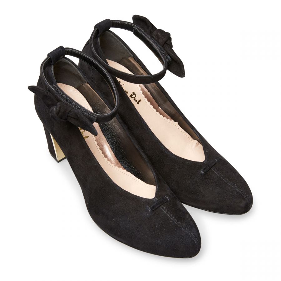 Cilla - Black Suede