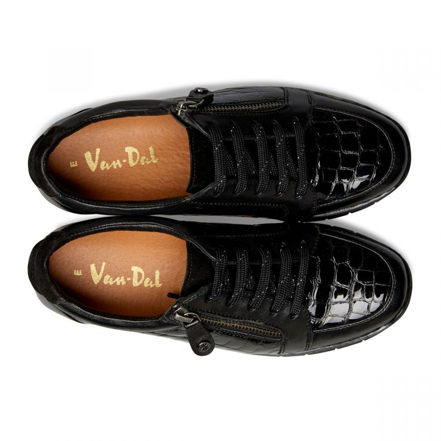 Aubrey - Black Croc