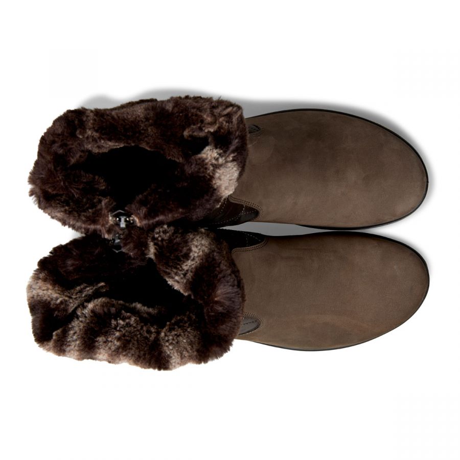 Kia - Brown Nubuck