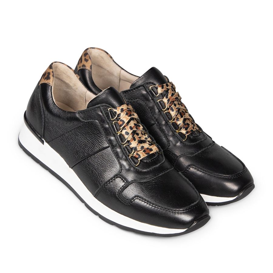Reydon - Black Leather